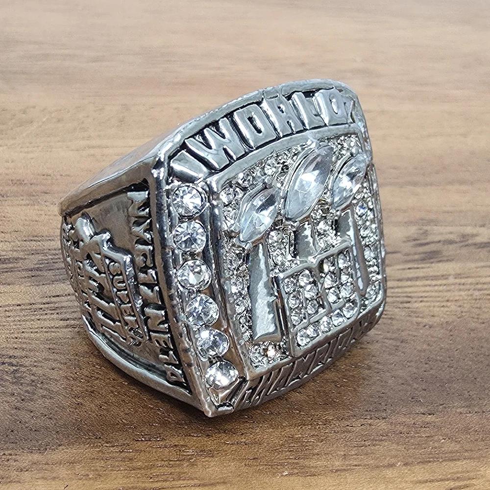 New York Giants Championship Ring Size 11 NY Strahan Silver 2007 08 Suoerbowl‎